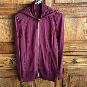 Women’s Lululemon Daily Practice Full Zip size 8